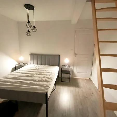 Charmante Maison Familiale Au Coeur Du Village 度假居 Augerolles