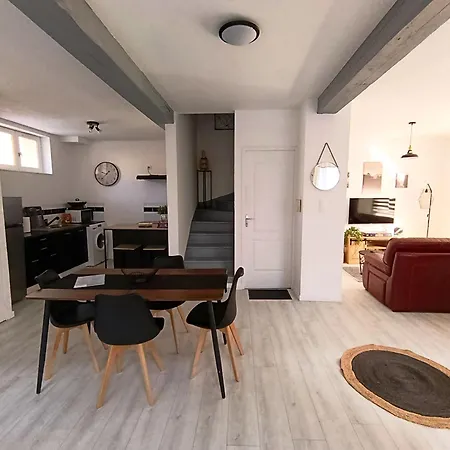 Prázdninový dům Charmante Maison Familiale Au Coeur Du Village