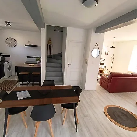 Charmante Maison Familiale Au Coeur Du Village Prázdninový dům Augerolles